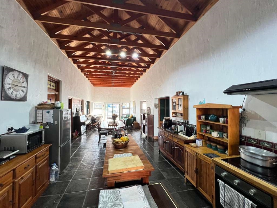 To Let 4 Bedroom Property for Rent in C Place Eastern Cape